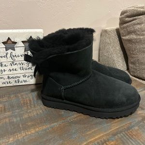UGGS Bailey bow